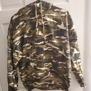 camo sweatshirt